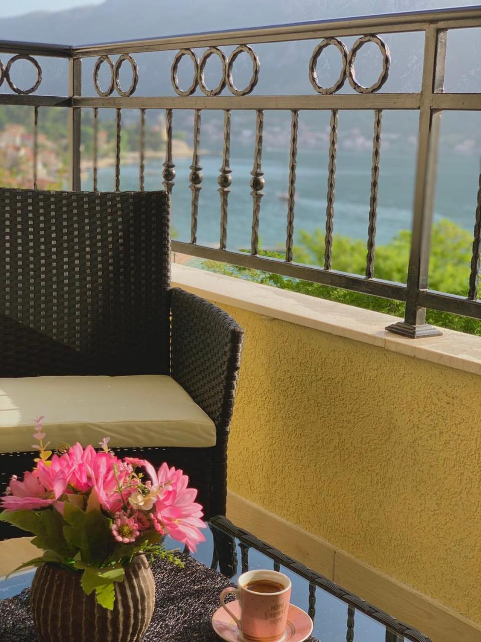 Absolute Apartman Kotor Exterior photo